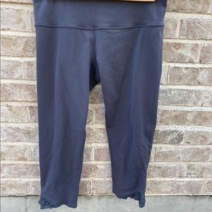 Lululemon leggings (6) cropped ruffles